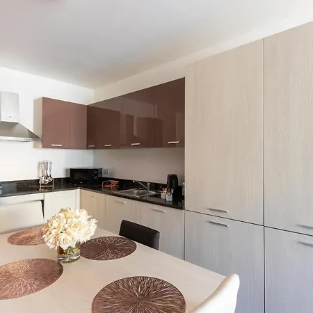 High-end With Comfy Bed & Super Wifi By 360 Estates Lägenhet *