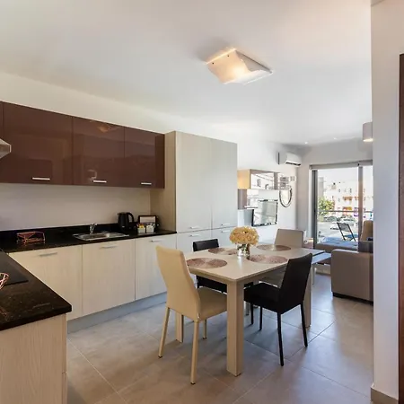 Lägenhet High-end With Comfy Bed & Super Wifi By 360 Estates San Ġwann